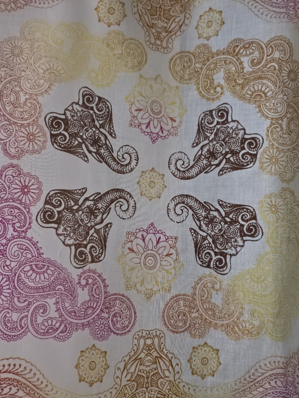 COTTON BANDANA WITH ELEPHANTS IN COSTUME